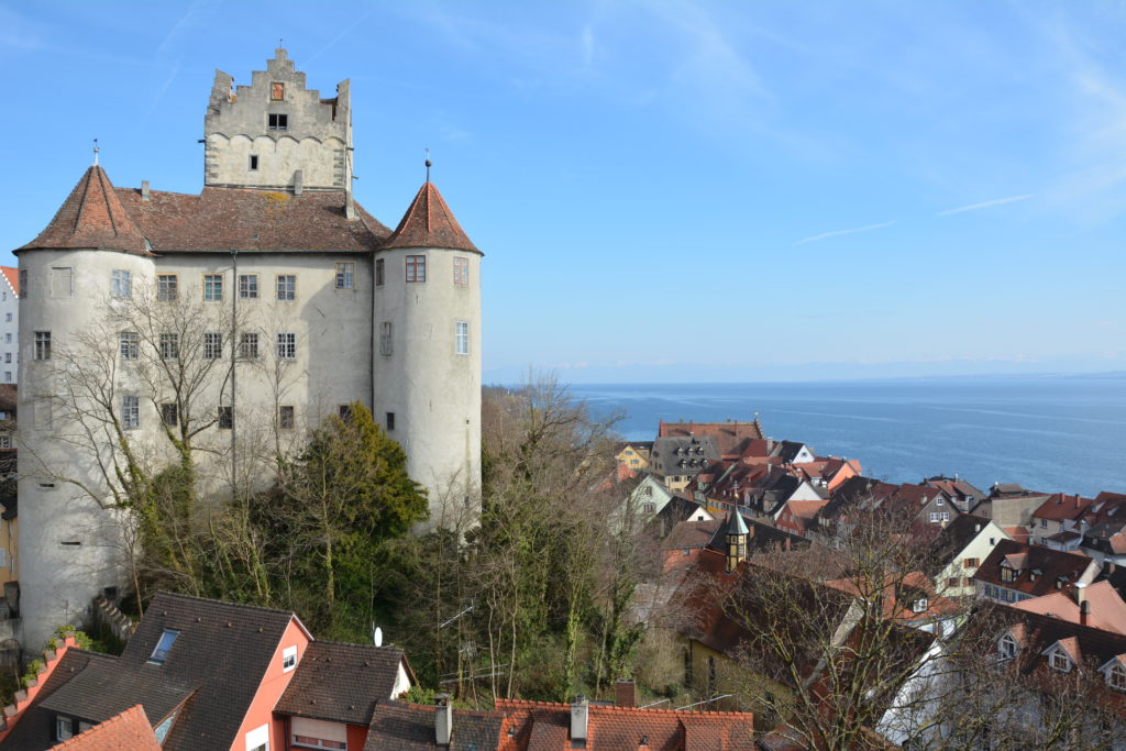 E-Biken auf dem Bodensee Radweg in Meersburg